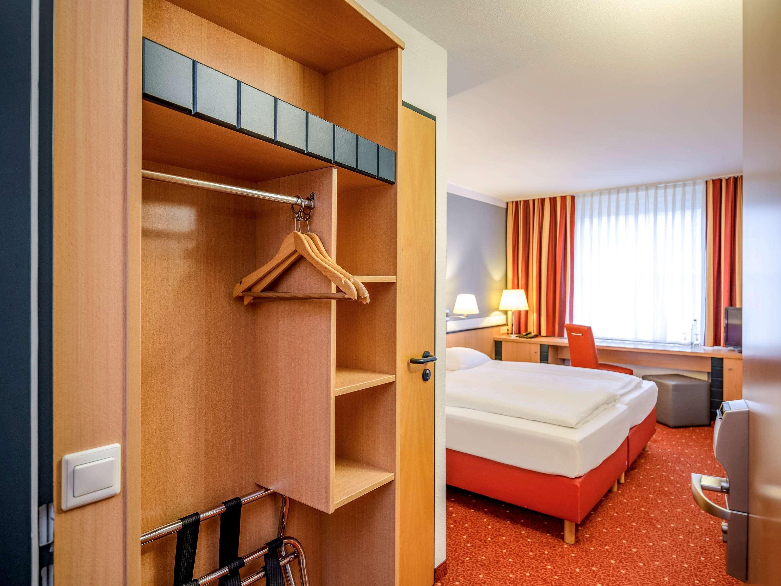 Mercure Duesseldorf Hotel 4*